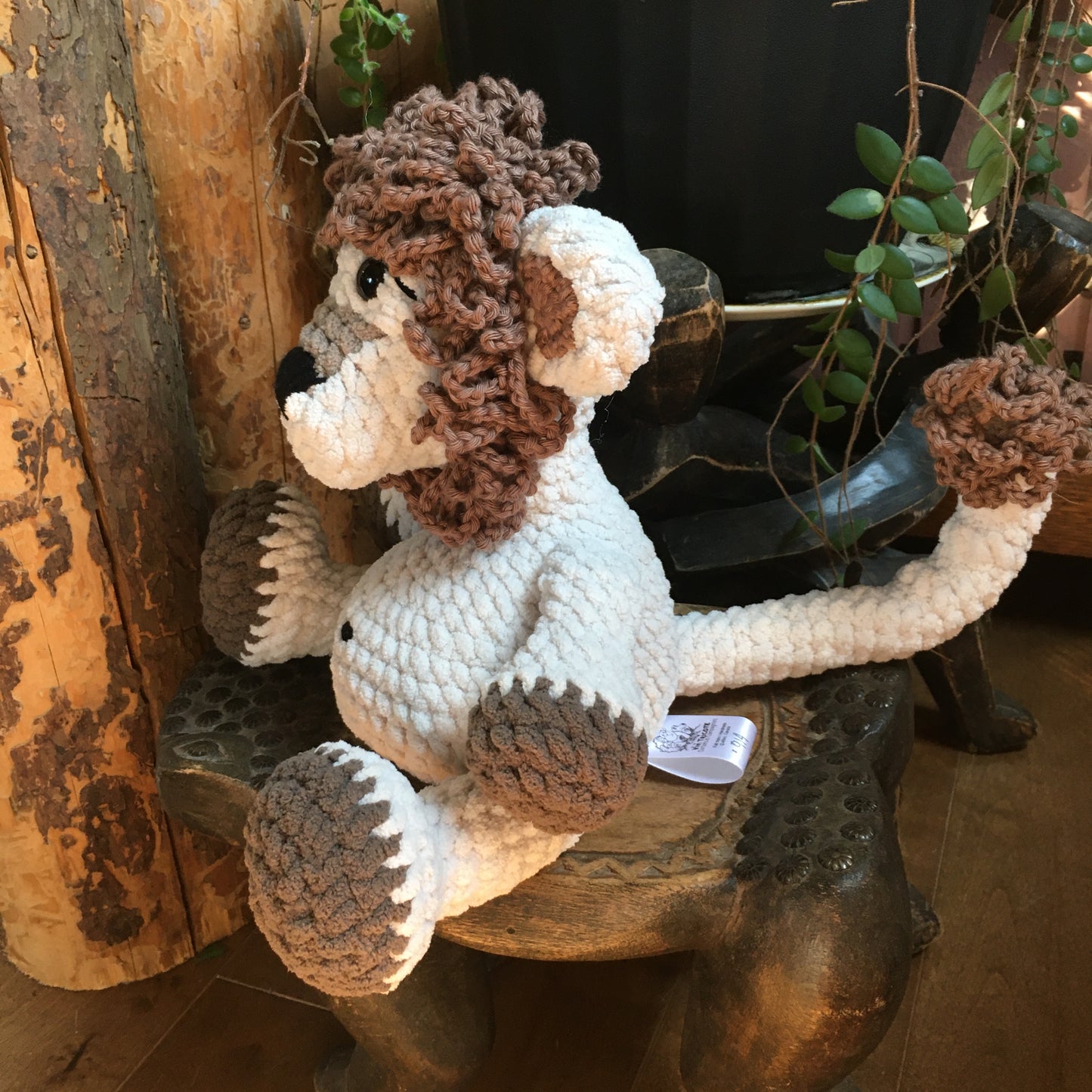 LE ROI LÉON - LION BLANC à grosse bedaine, peut être personnalisé en toutou de naissance