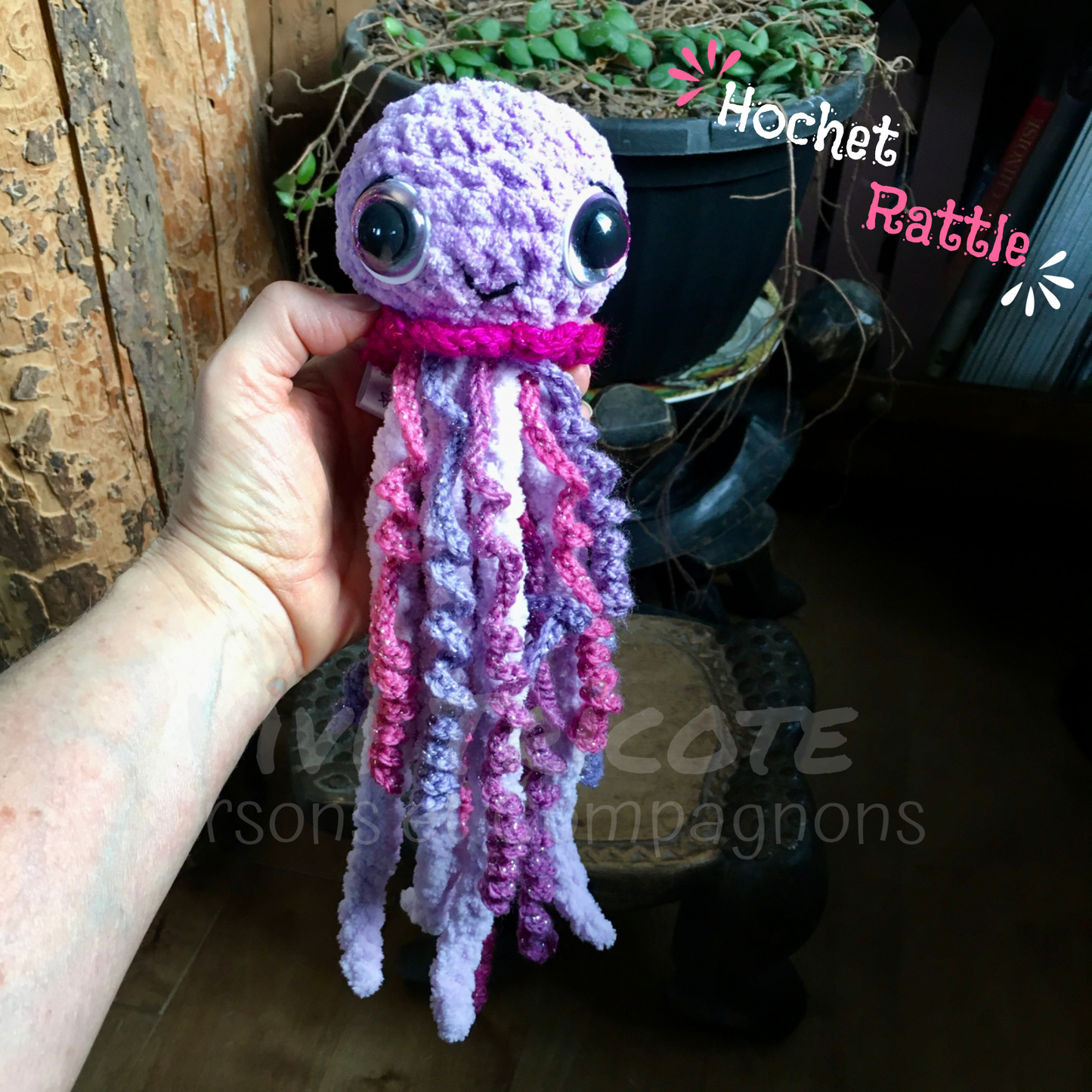 MÉDO THE MEDUSA - Amigurumi RATTLE #961