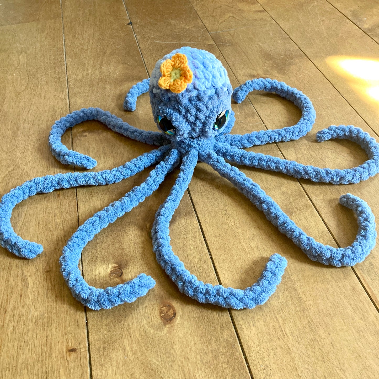 OLLIE LA PIEUVRE bleue - Amigurumi HOCHET avec MAGNIFIQUES YEUX IRIDESCENTS (#1037)
