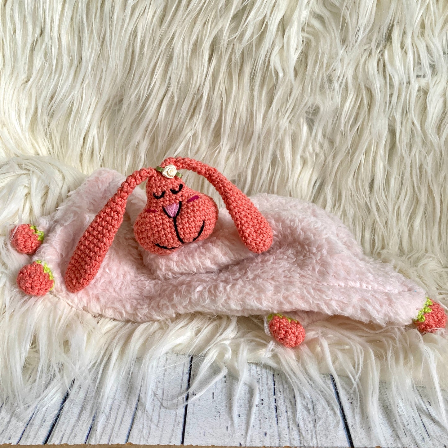 RABBIT PINPIN RATTLE Toutou-Doudou (#917)