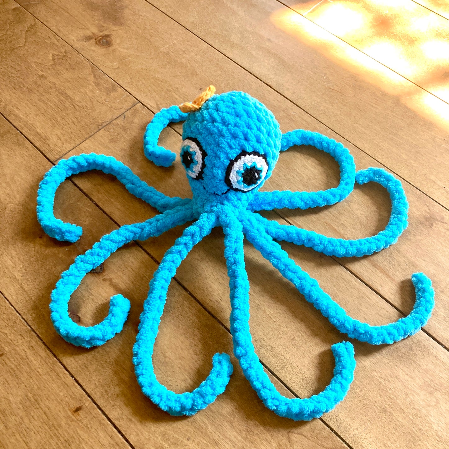 OLLIE LA PIEUVRE BLEUE CIEL - Amigurumi (#1043)