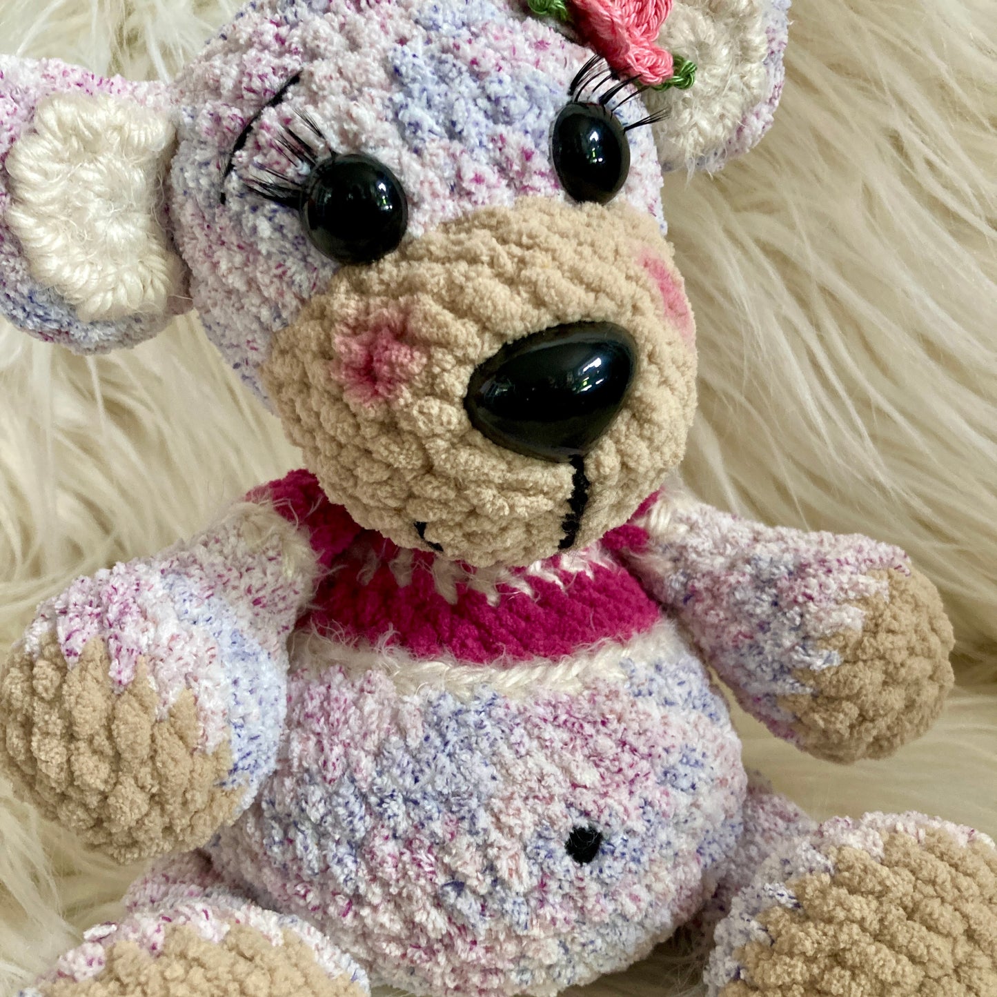 MINNIE L’OURSON - Lilas - peut être personnalisé en PELUCHE DE NAISSANCE