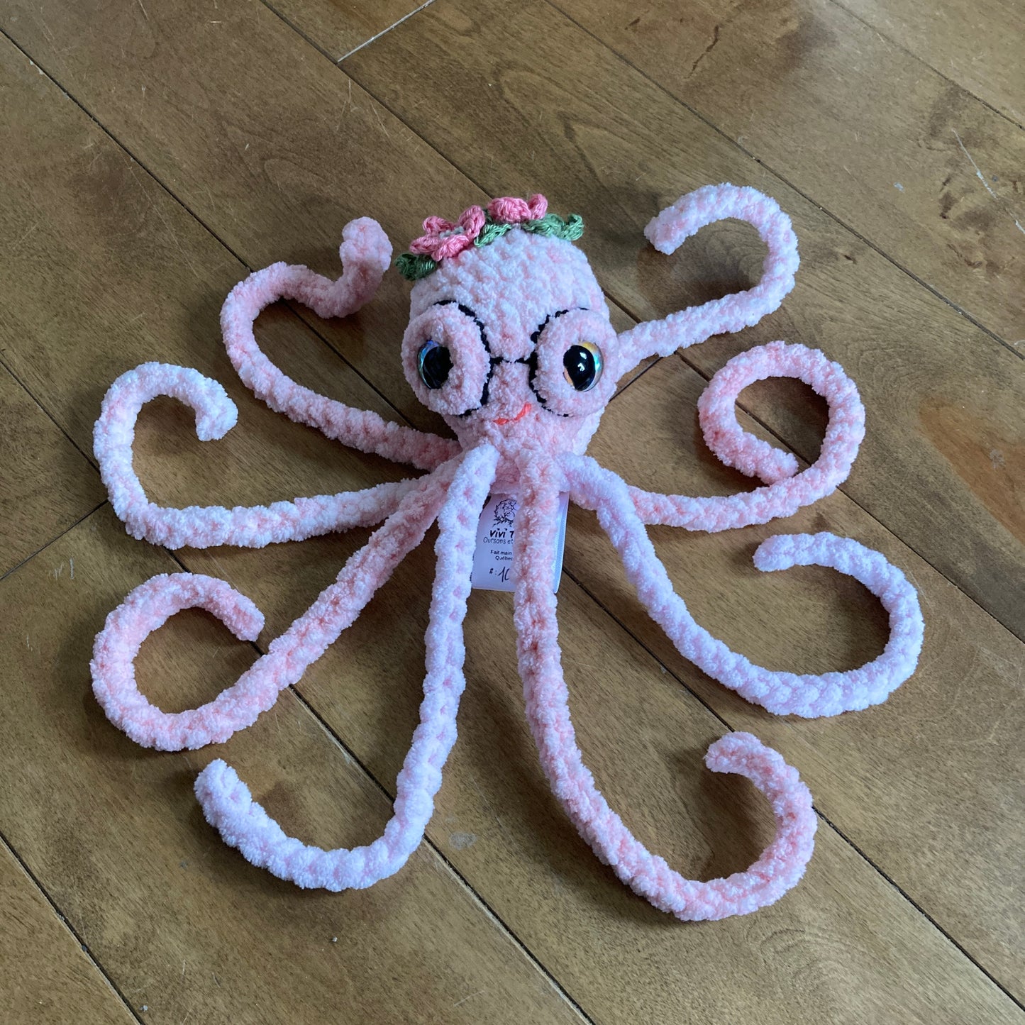 OLLIE LA PIEUVRE Rose bébé - Amigurumi HOCHET avec MAGNIFIQUES YEUX IRIDESCENTS OR (#1053)