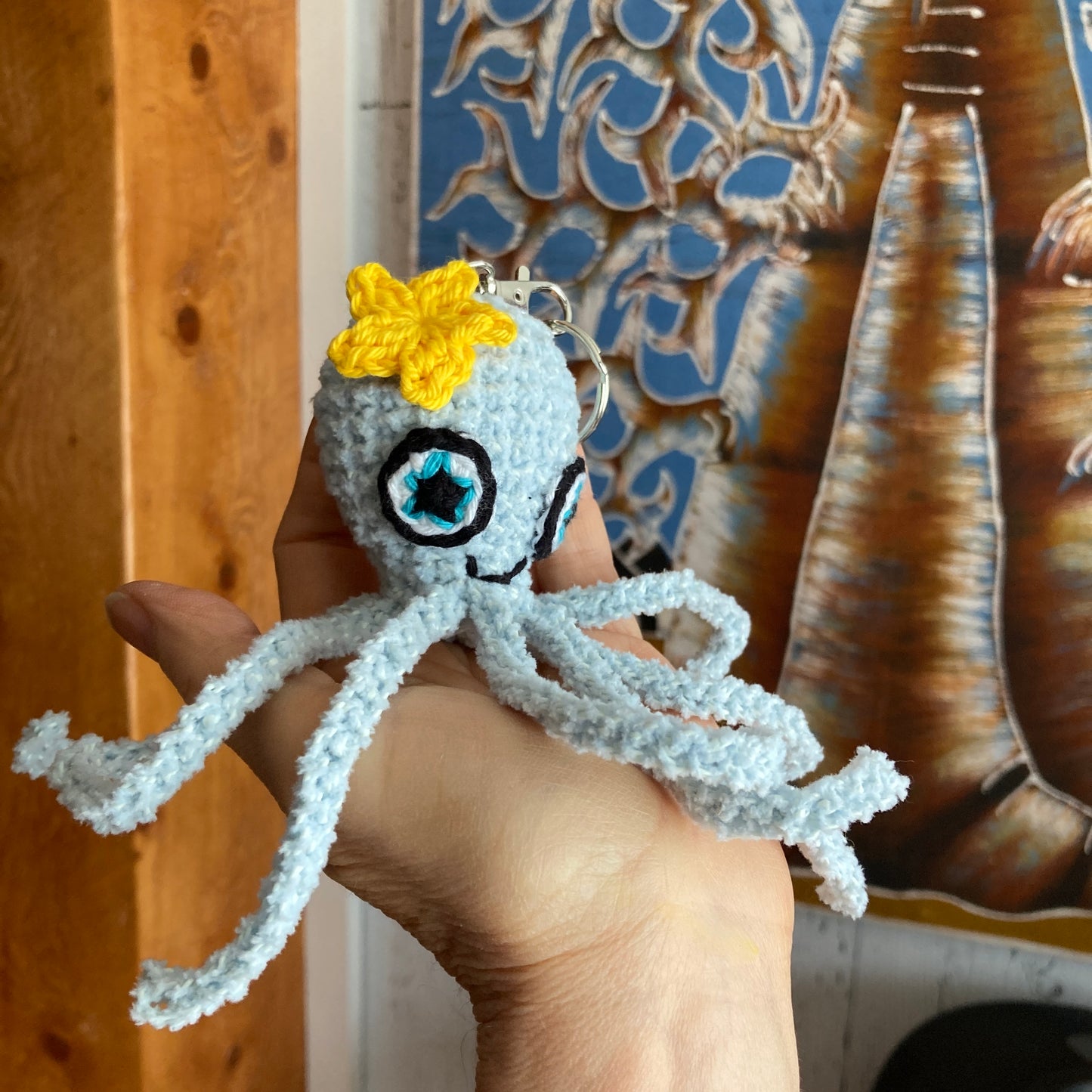 PORTE-CLÉS MINI OLLIE LA PIEUVRE BLEU - Amigurumi qui BRILLE DANS LE NOIR