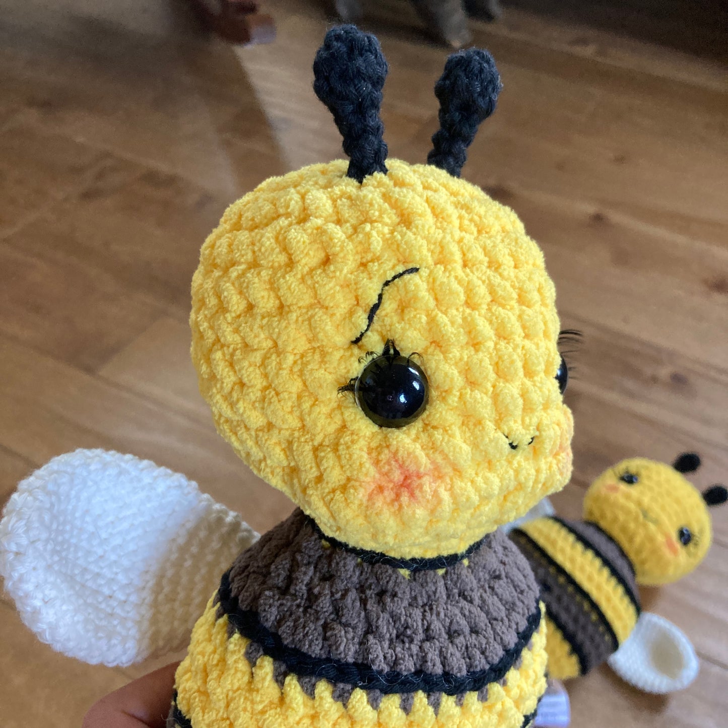 BEEBEE L’ABEILLE - PATRON AU CROCHET à télécharger, tutoriel PDF Français ou anglais