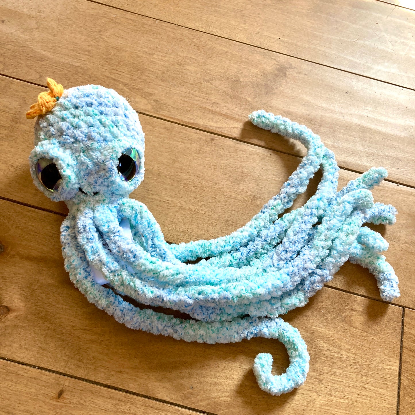 OLLIE LA PIEUVRE mix bleue et turquoise - Amigurumi HOCHET avec MAGNIFIQUES YEUX IRIDESCENTS (#1046)