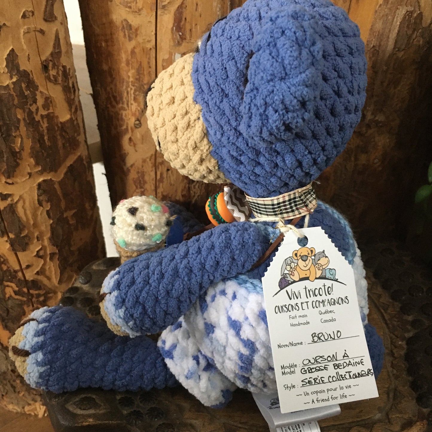 BRUNO - La PELUCHE OURSON à grosse bedaine (Série Collectionneurs)