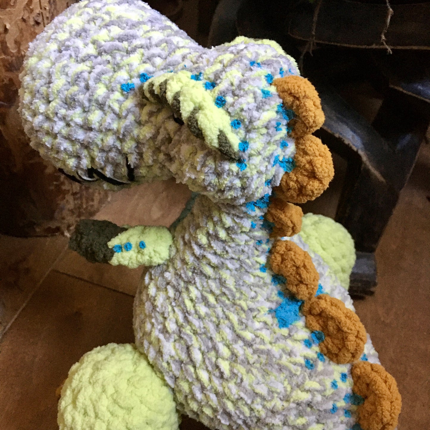 PRÉ COMMANDE - SAMMY le T-Rex à grosse bedaine