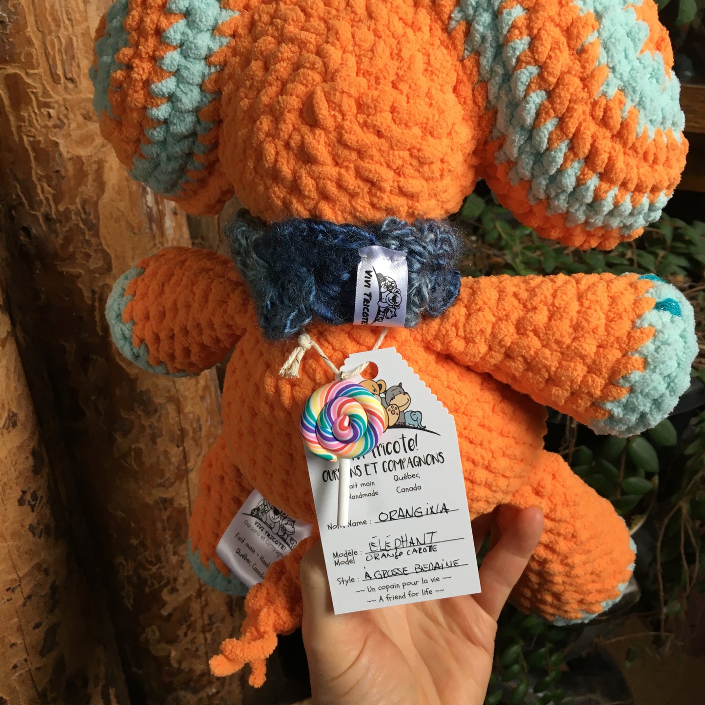Orangina The elephant with Big Belly, Orange and Aqua, can be personalized in doggies