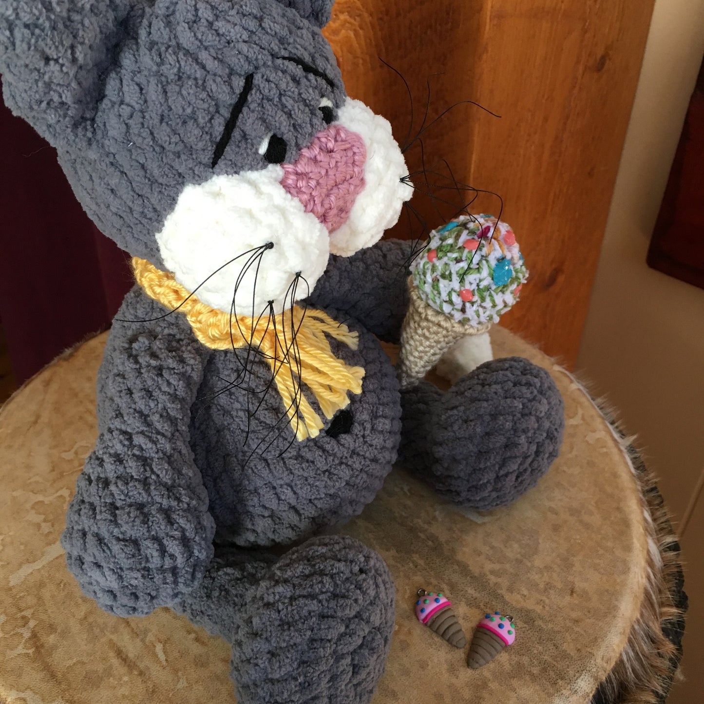 PRE ORDER - GRIPPETTE the gray greedy kitten