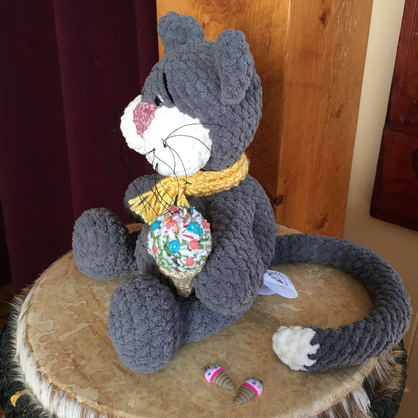 PRE ORDER - GRIPPETTE the gray greedy kitten