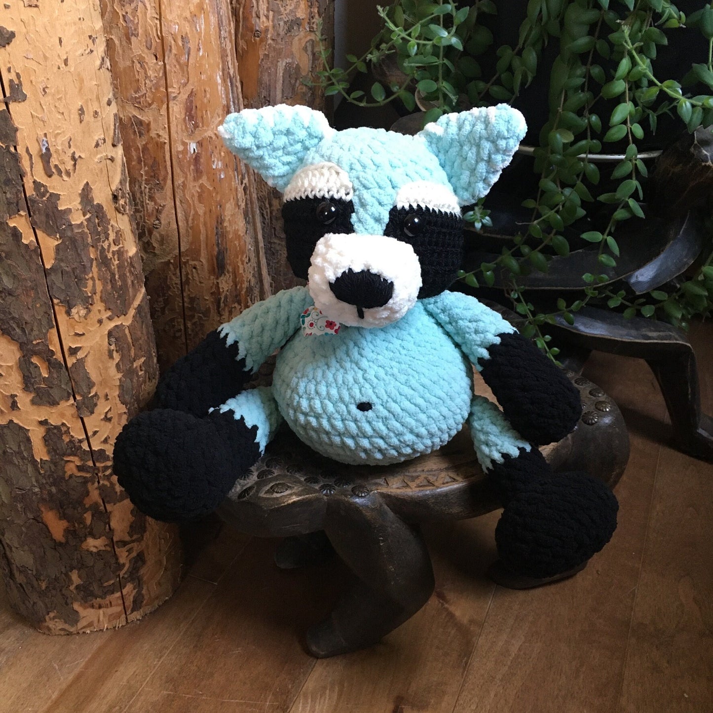 Muffin The RACOON with a BIG BELLY, turquoise and black, amigurumi friend of the boreal forest, can be personalized in born plushie