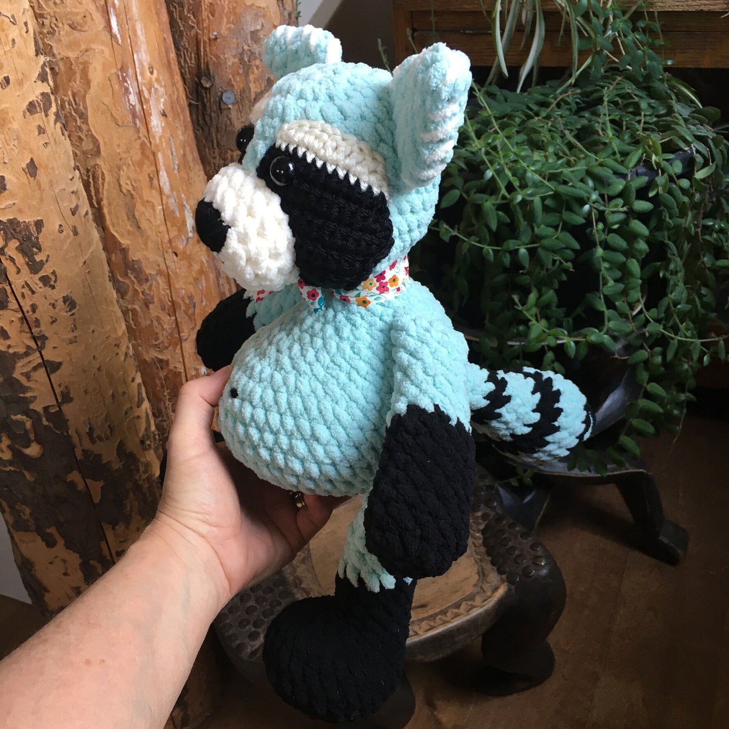 Muffin The RACOON with a BIG BELLY, turquoise and black, amigurumi friend of the boreal forest, can be personalized in born plushie