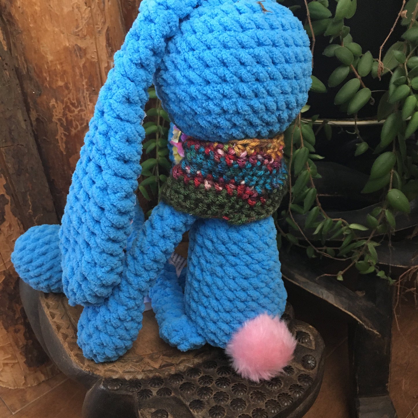 Le LAPIN bleu aux longues pattes et longues oreilles, le cadeau idéal pour Pâques, Peut être personnalisé en TOUTOU DE NAISSANCE