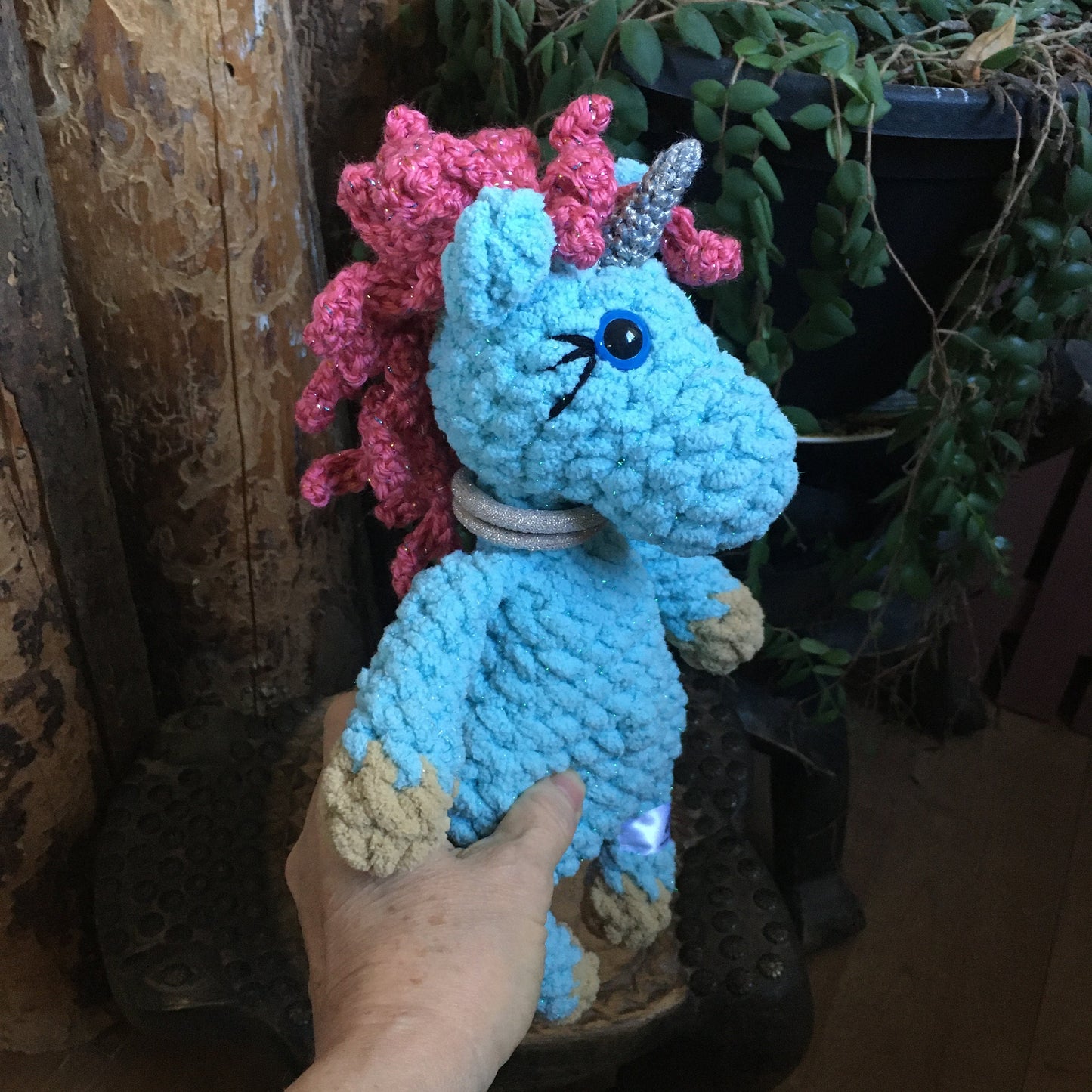 PRÉ COMMANDE - La PETITE LICORNE BOUCLÉE aux couleur aqua beige et corail rose