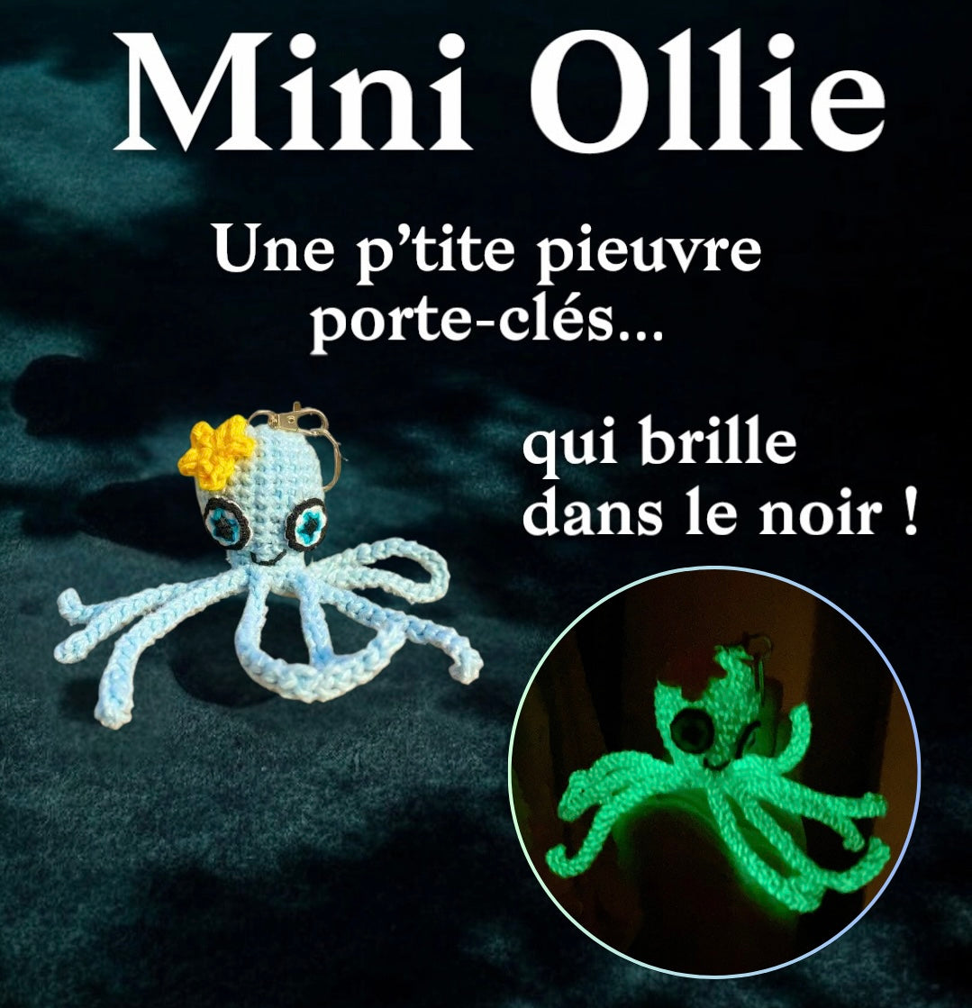 PORTE-CLÉS MINI OLLIE LA PIEUVRE BLEU - Amigurumi qui BRILLE DANS LE NOIR