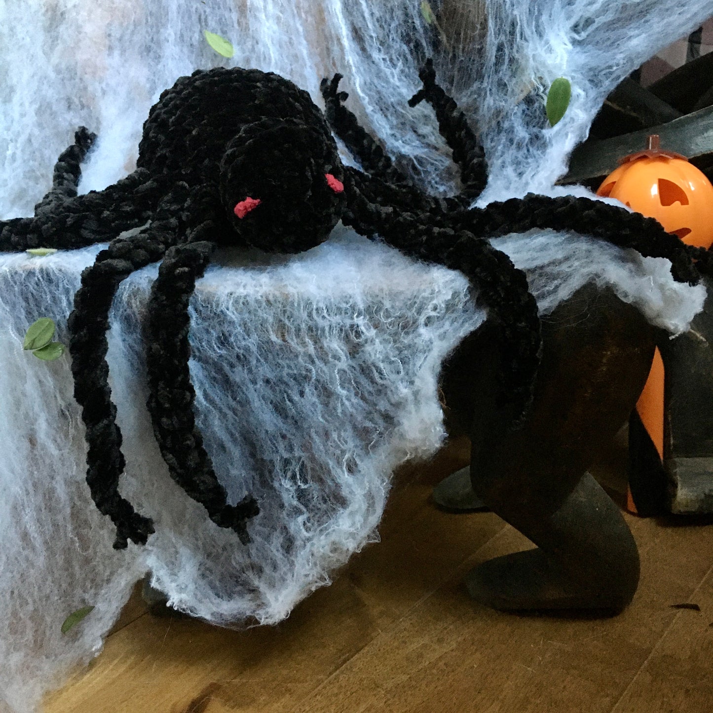 MIMI SPIDER VELVET - amigurumi araignée Noir