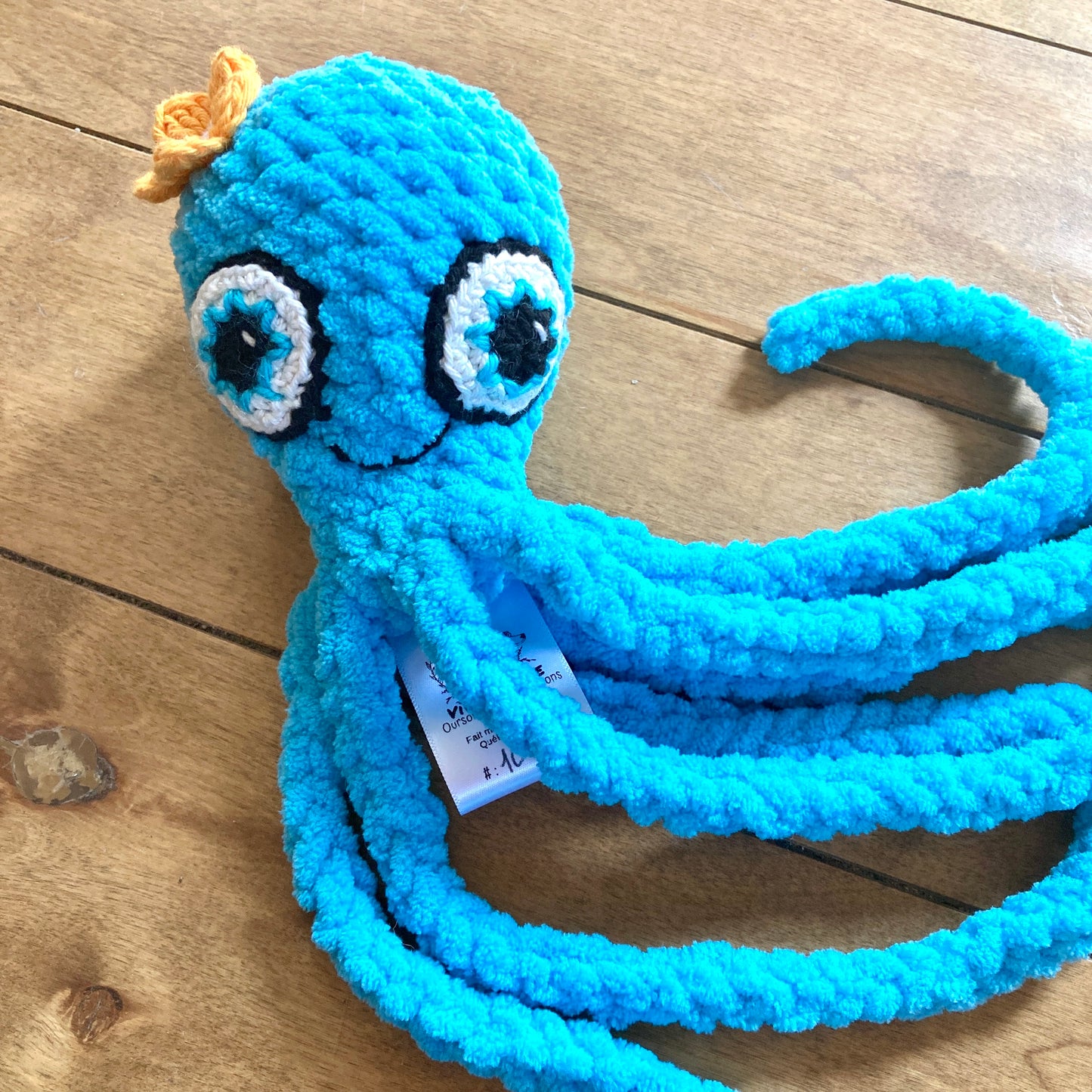 OLLIE LA PIEUVRE BLEUE CIEL - Amigurumi (#1043)