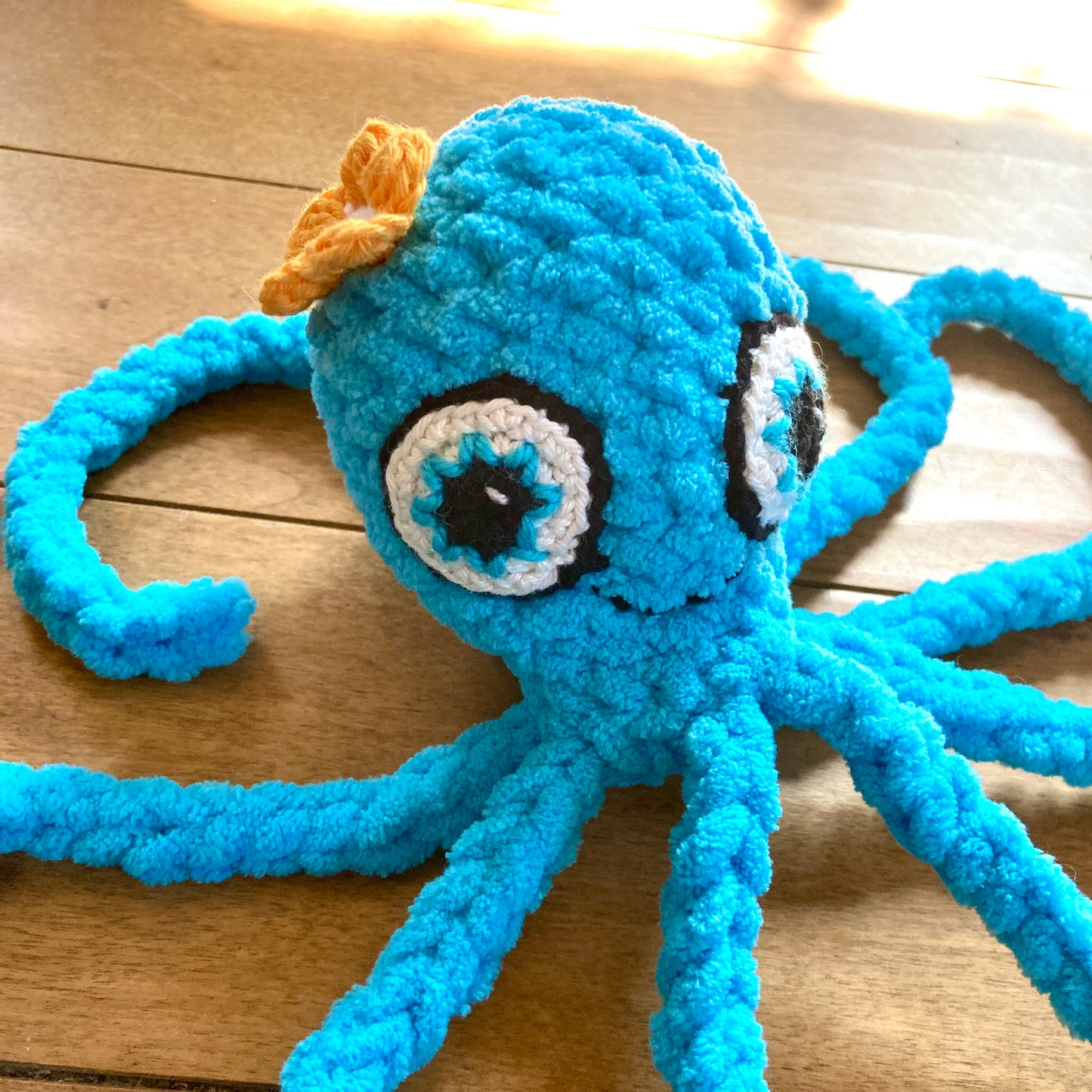 OLLIE LA PIEUVRE BLEUE CIEL - Amigurumi (#1043)