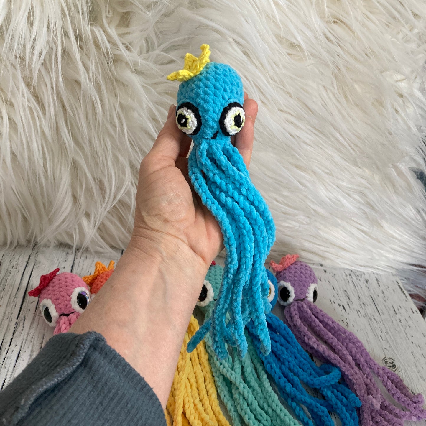 MINI OLLIE LA PIEUVRE Darling Aqua - Amigurumi HOCHET avec MAGNIFIQUES YEUX BRODÉS (#1068)