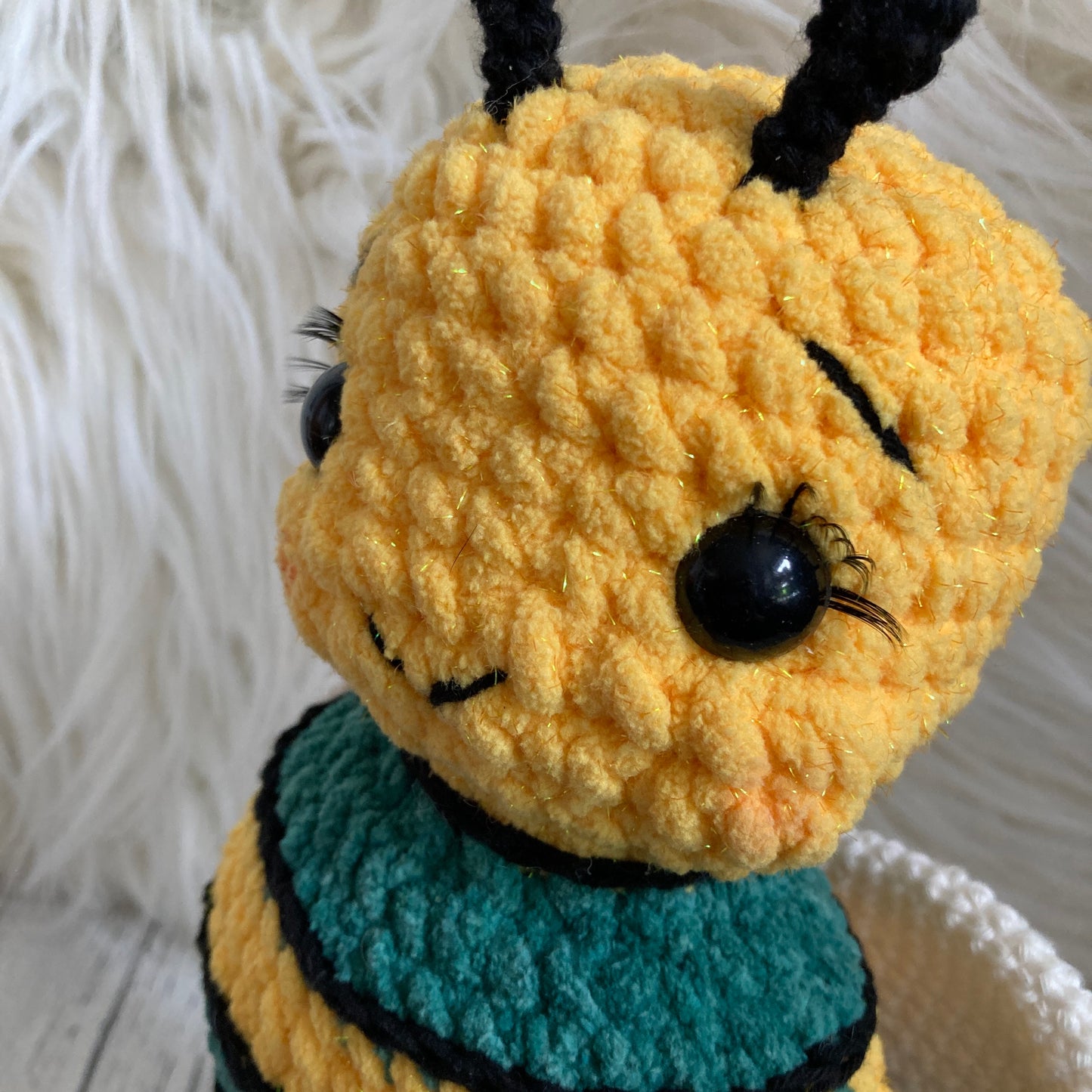 BEEBEE L’ABEILLE aux couleur Bling-bling Jaune et vert (1036)