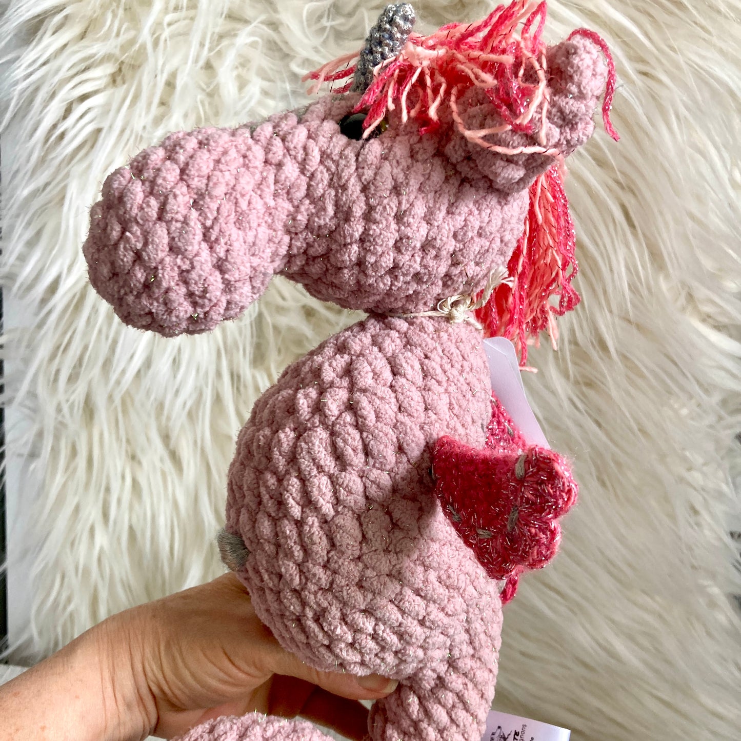 LA LILICORNE SCINTILLANTE, la petit licorne des mers aux jolies couleurs rose scintillantes (977)