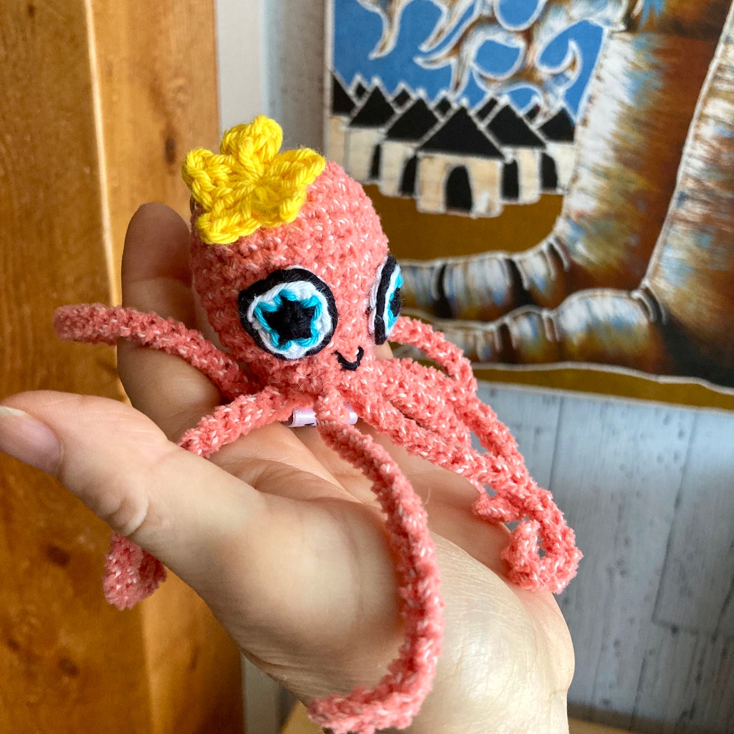 PORTE-CLÉS MINI OLLIE LA PIEUVRE CORAIL - Amigurumi qui BRILLE DANS LE NOIR