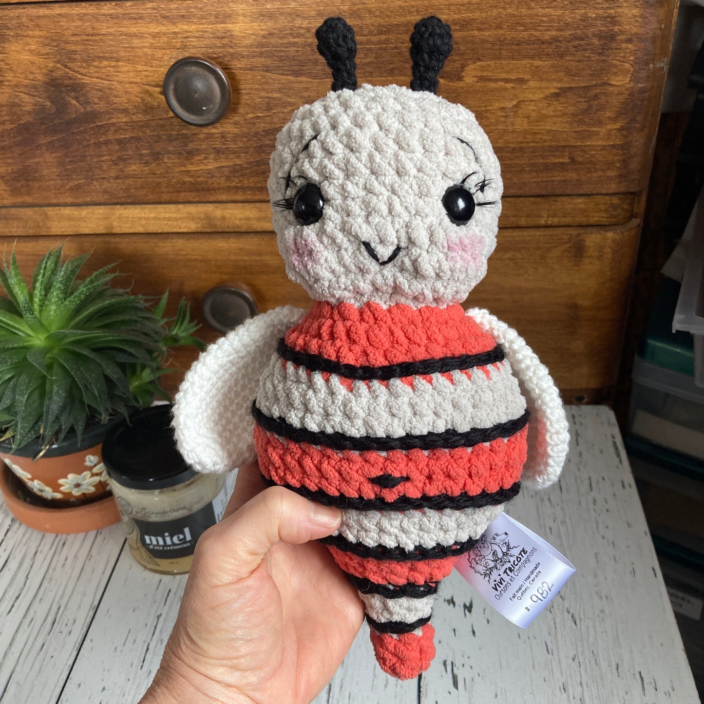 BEEBEE L’ABEILLE - PATRON AU CROCHET à télécharger, tutoriel PDF Français ou anglais