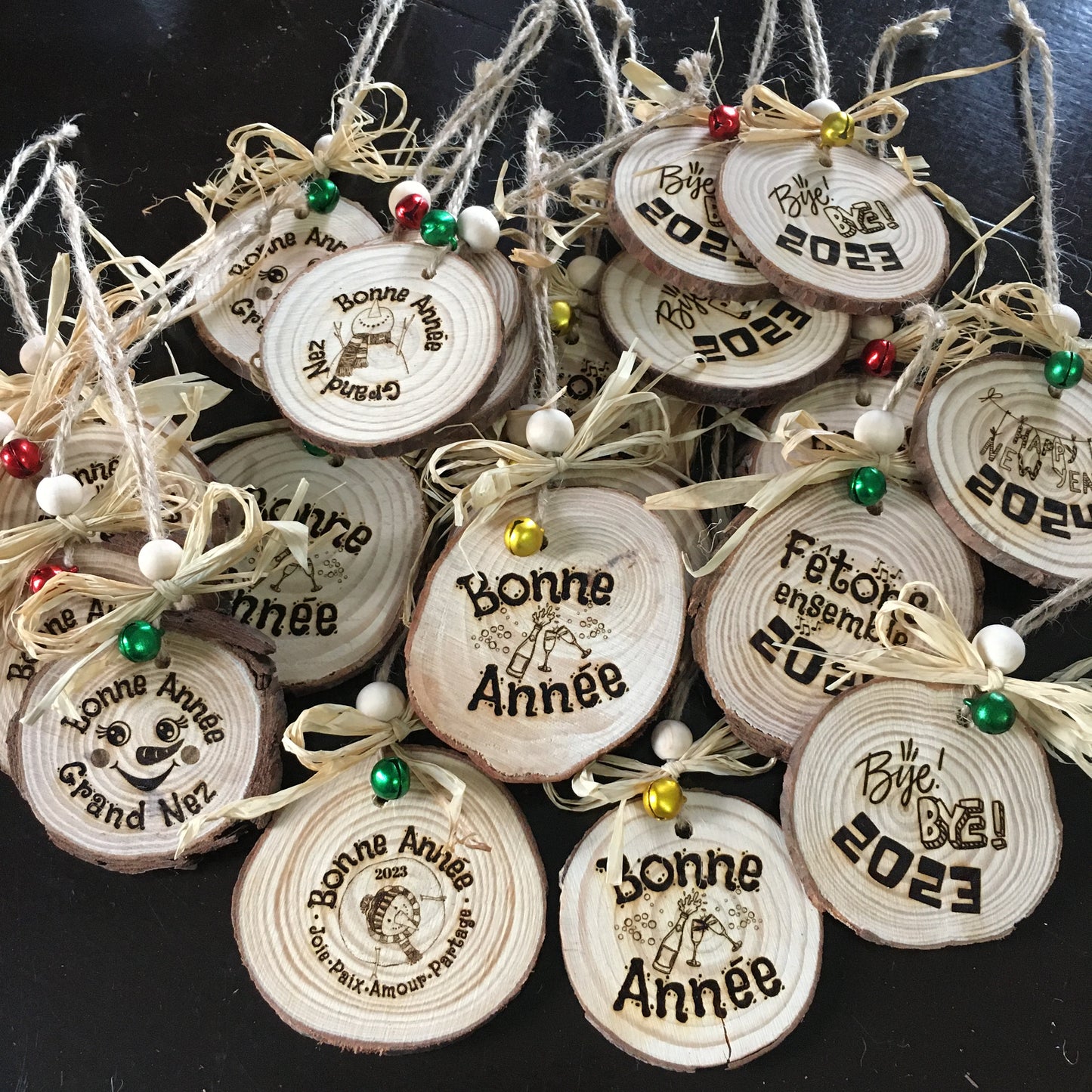 ORNEMENT pour CADEAUX ou SAPIN - BONNE ANNÉE