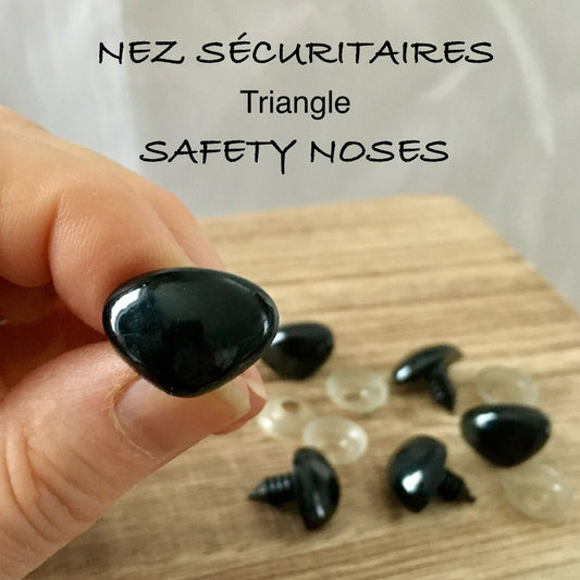 NEZ TRIANGLE NOIR