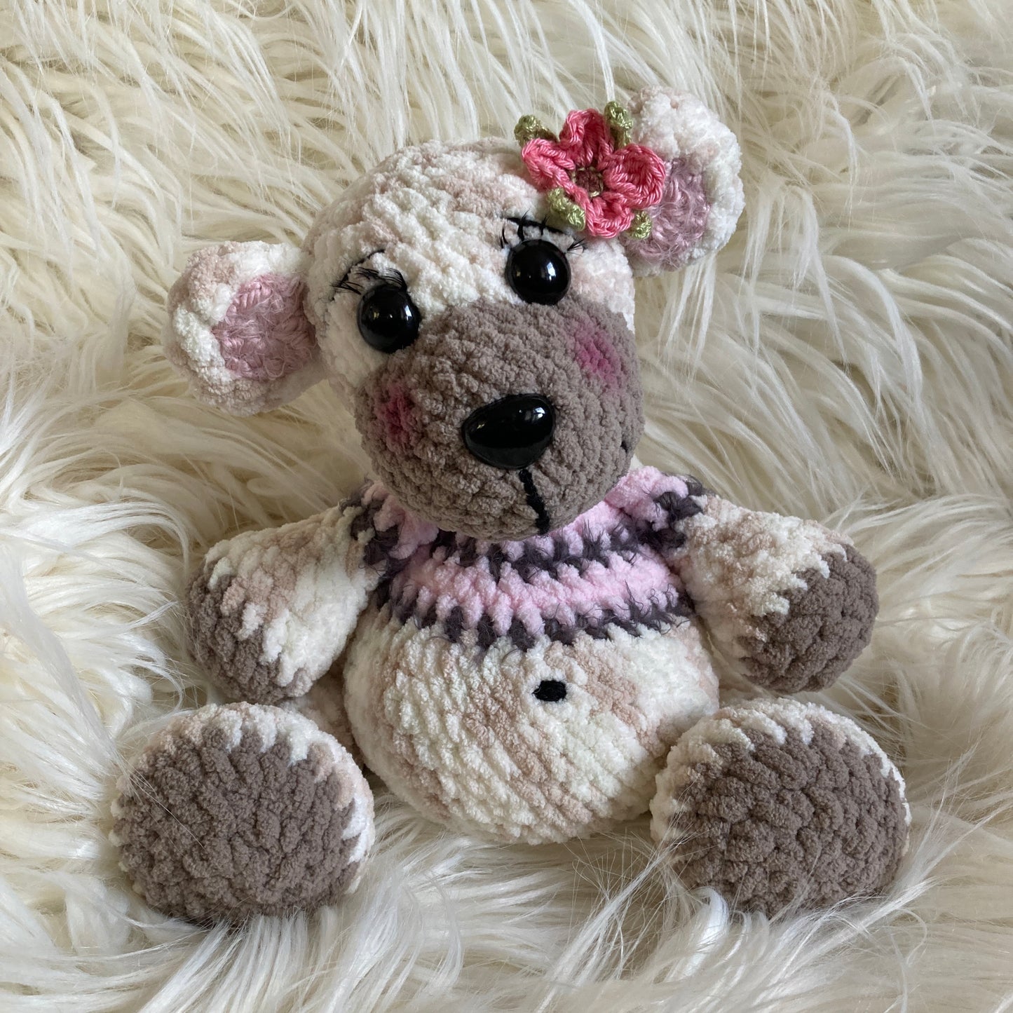 MINNIE, L’OURSON POLAIRE - PATRON AU CROCHET à télécharger, tutoriel PDF FRANÇAIS ou ANGLAIS