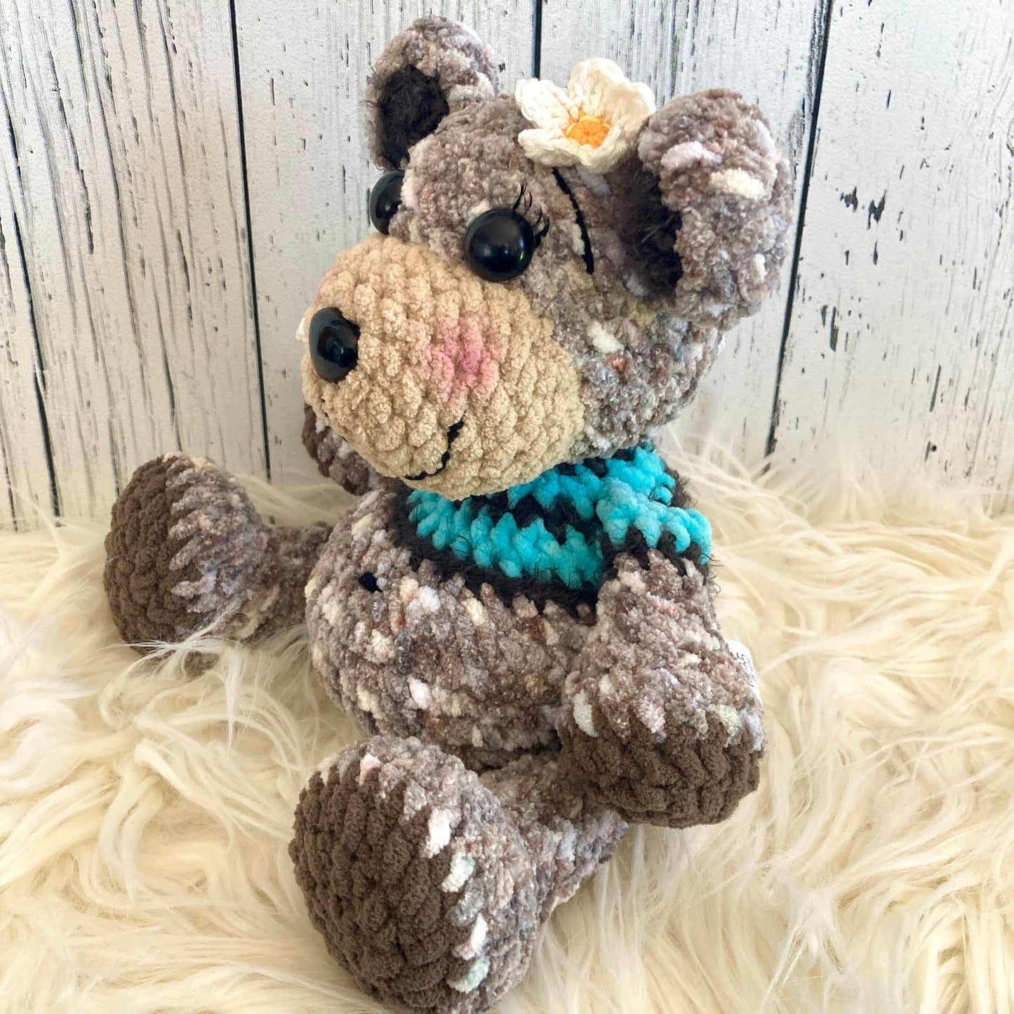 MINNIE L’OURSON - chocolat, crème et turquoise - peut être personnalisé en PELUCHE DE NAISSANCE