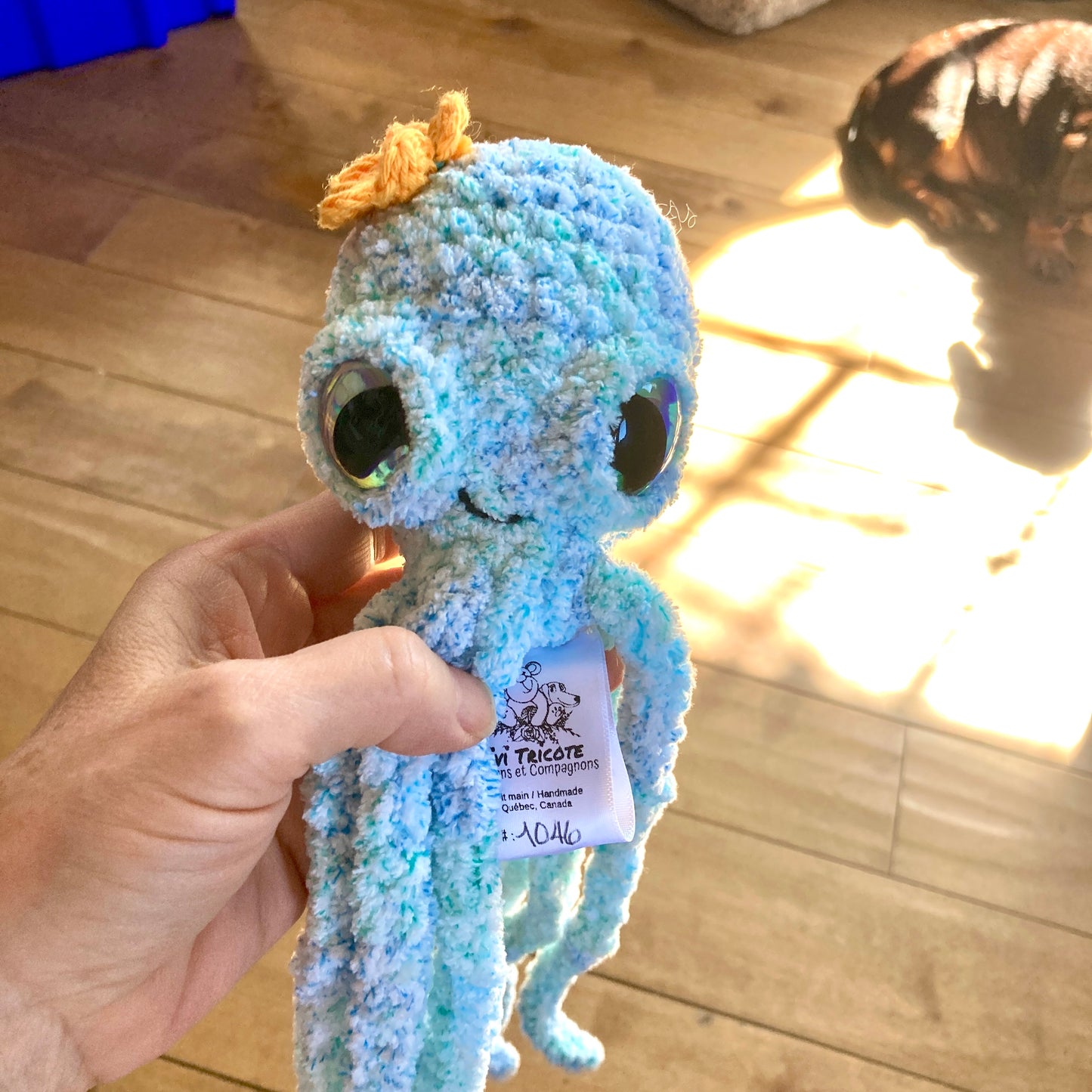 OLLIE LA PIEUVRE mix bleue et turquoise - Amigurumi HOCHET avec MAGNIFIQUES YEUX IRIDESCENTS (#1046)