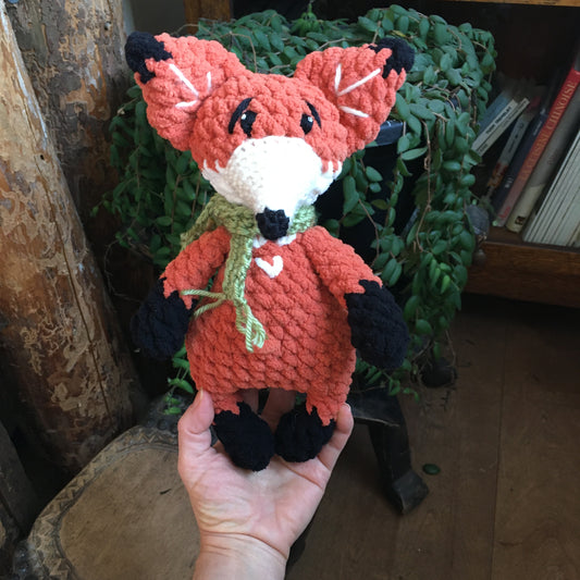 RENARDO le petit renard roux aux yeux brodés