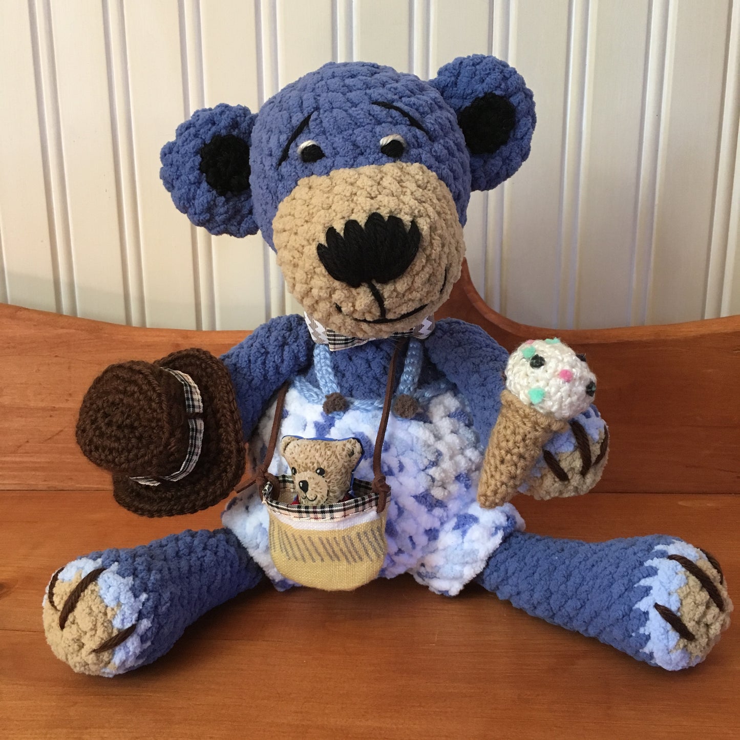 BRUNO - La PELUCHE OURSON à grosse bedaine (Série Collectionneurs)