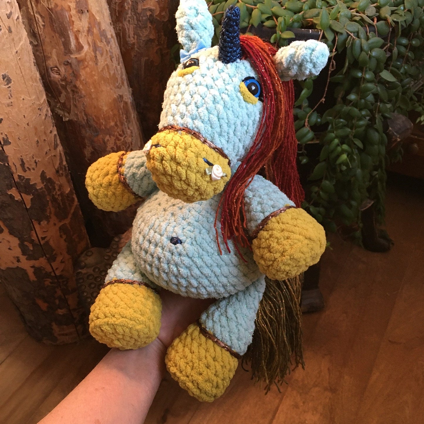 GAÏA, LA LICORNE BLING-BLING À COIFFER aux couleurs scintillantes vert et jaune mousse, cadeau unique très girly, Peut être personnalisée en TOUTOU DE NAISSANCE