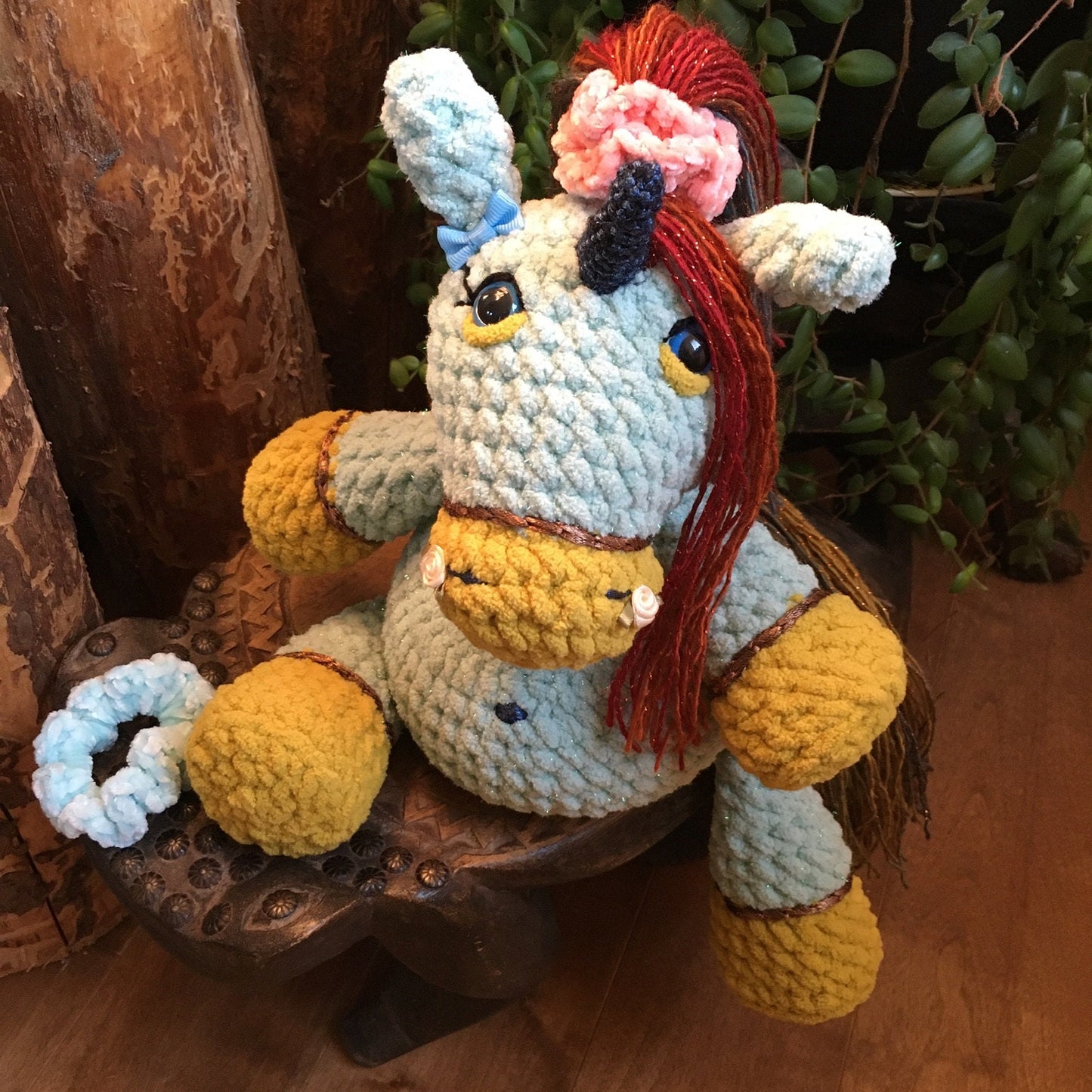 GAÏA, LA LICORNE BLING-BLING À COIFFER aux couleurs scintillantes vert et jaune mousse, cadeau unique très girly, Peut être personnalisée en TOUTOU DE NAISSANCE