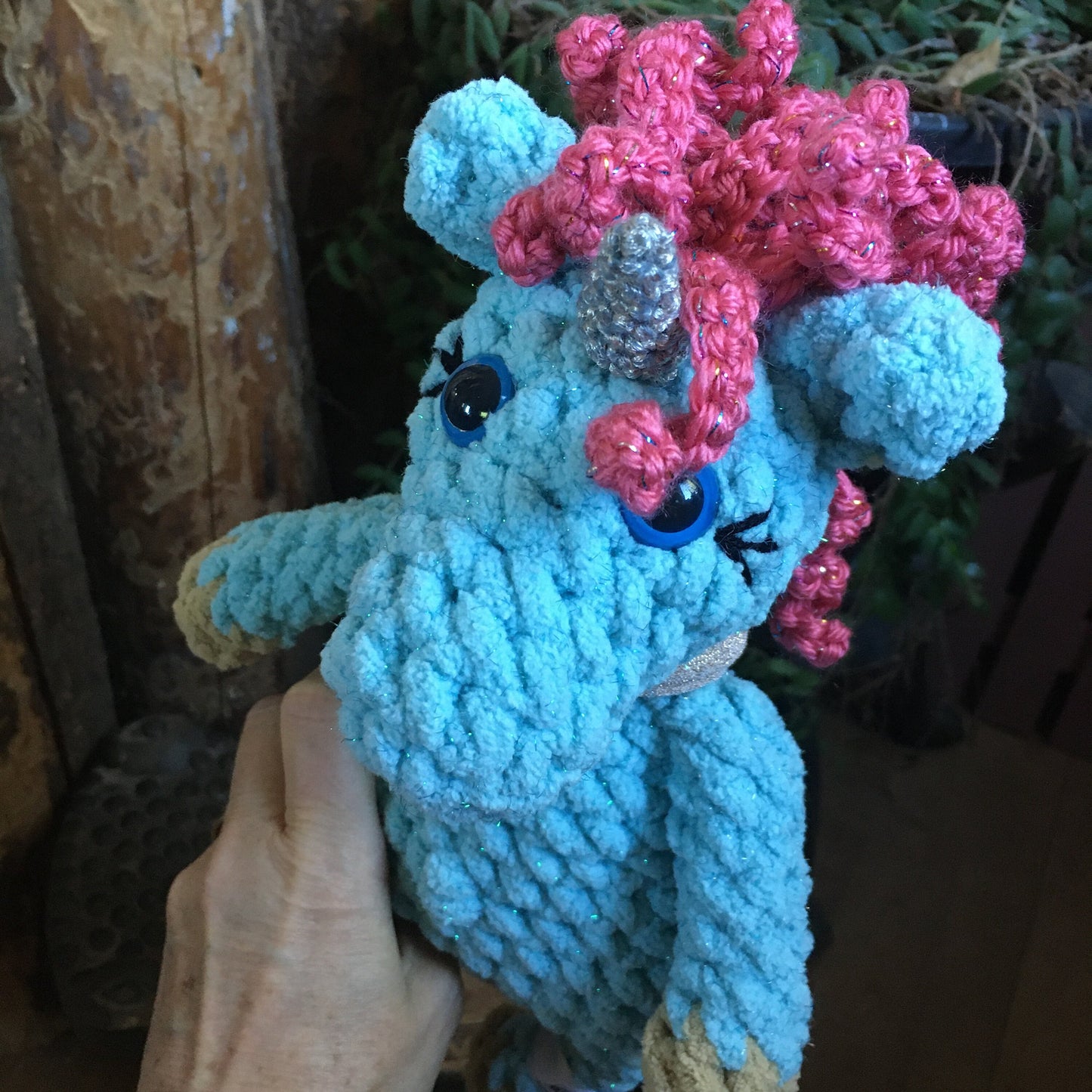 PRE ORDER - THE LITTLE UNICORN CURLY with beige aqua and pink coral