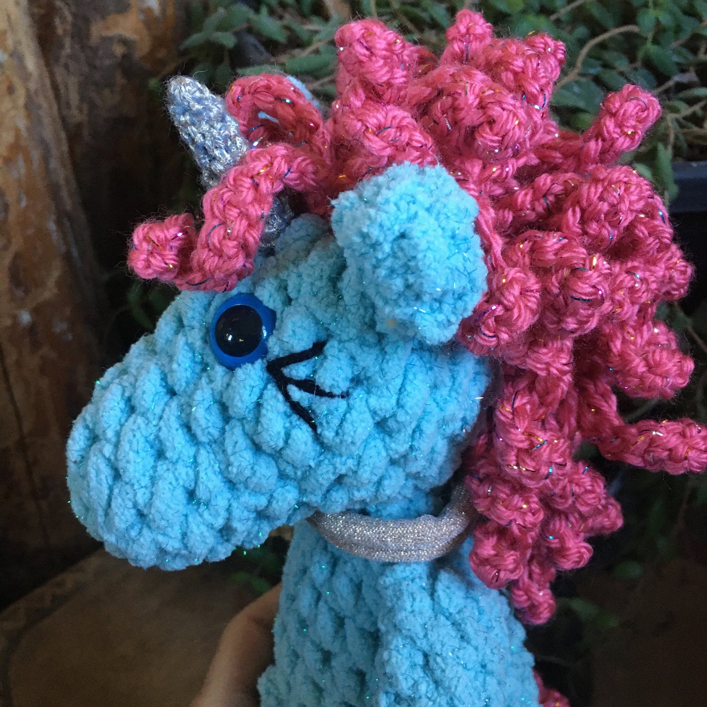 PRE ORDER - THE LITTLE UNICORN CURLY with beige aqua and pink coral