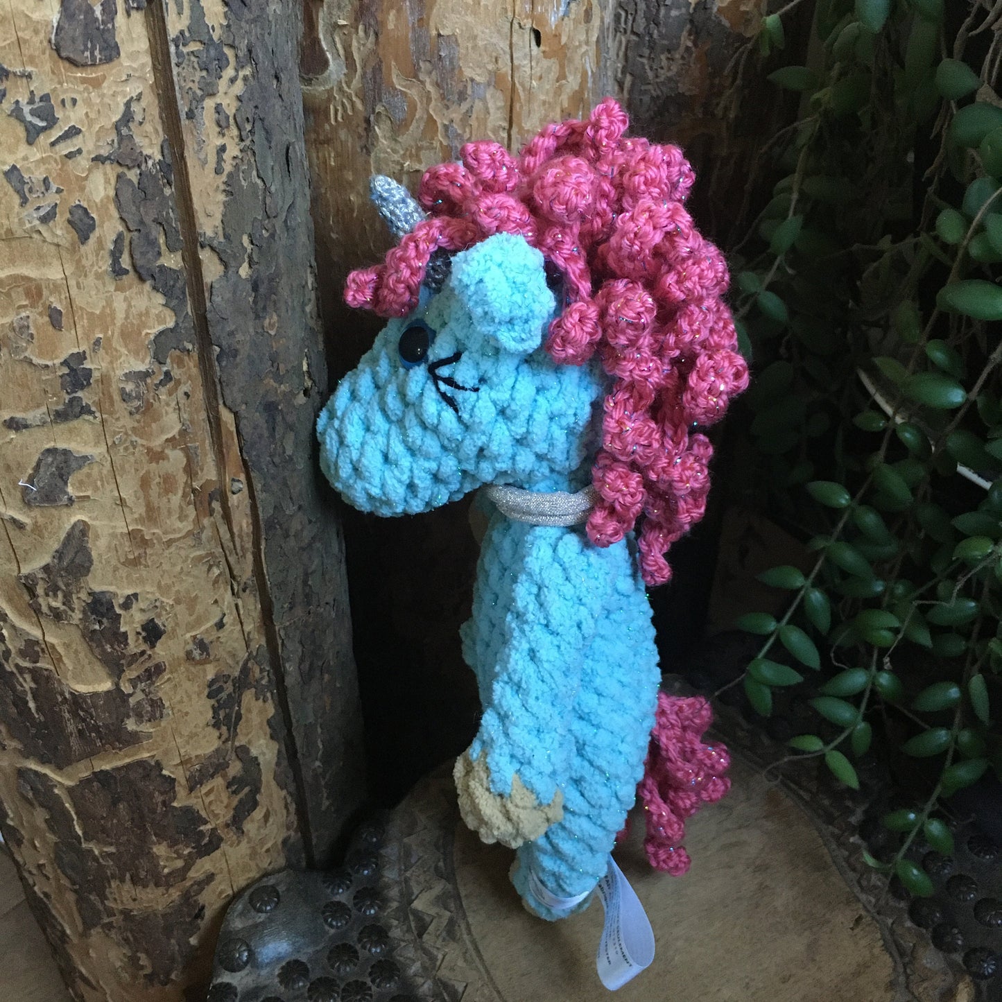 PRE ORDER - THE LITTLE UNICORN CURLY with beige aqua and pink coral